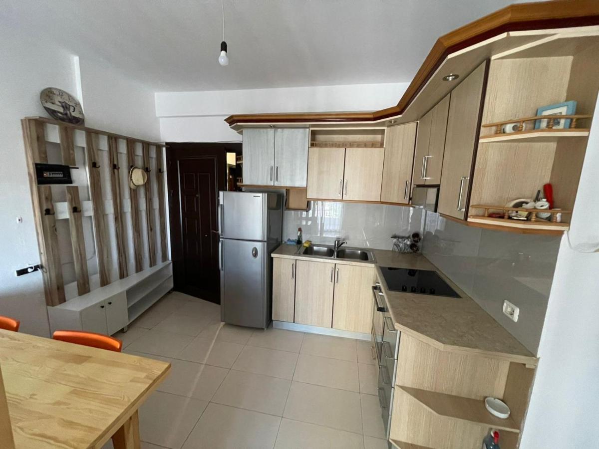 Coast Casa Apartment Vlore Bagian luar foto